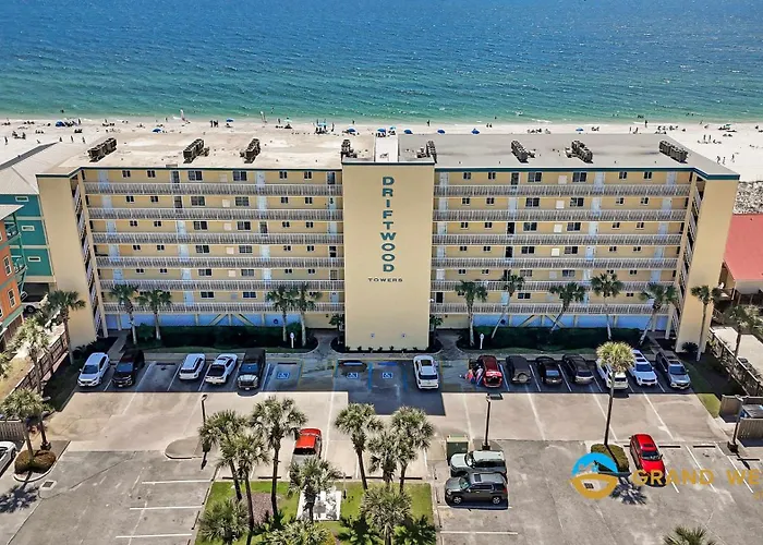 Holiday home Driftwood Towers 4h - Beachfront
